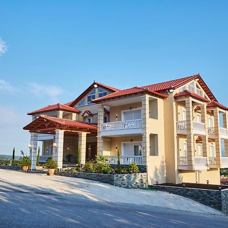 Famissi Suites 2 卡兰巴卡 外观 照片