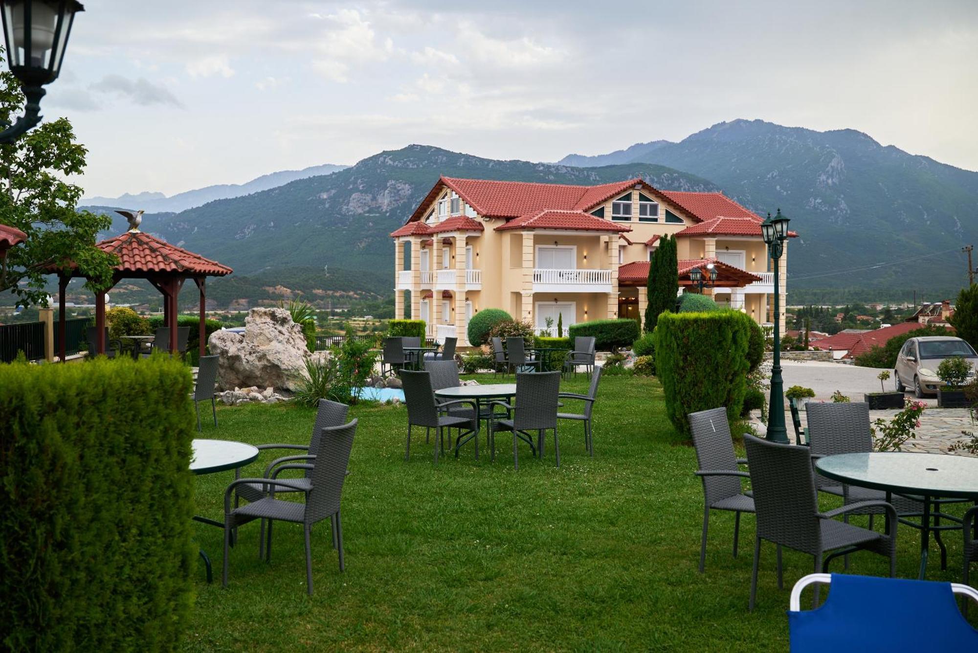 Famissi Suites 2 卡兰巴卡 外观 照片