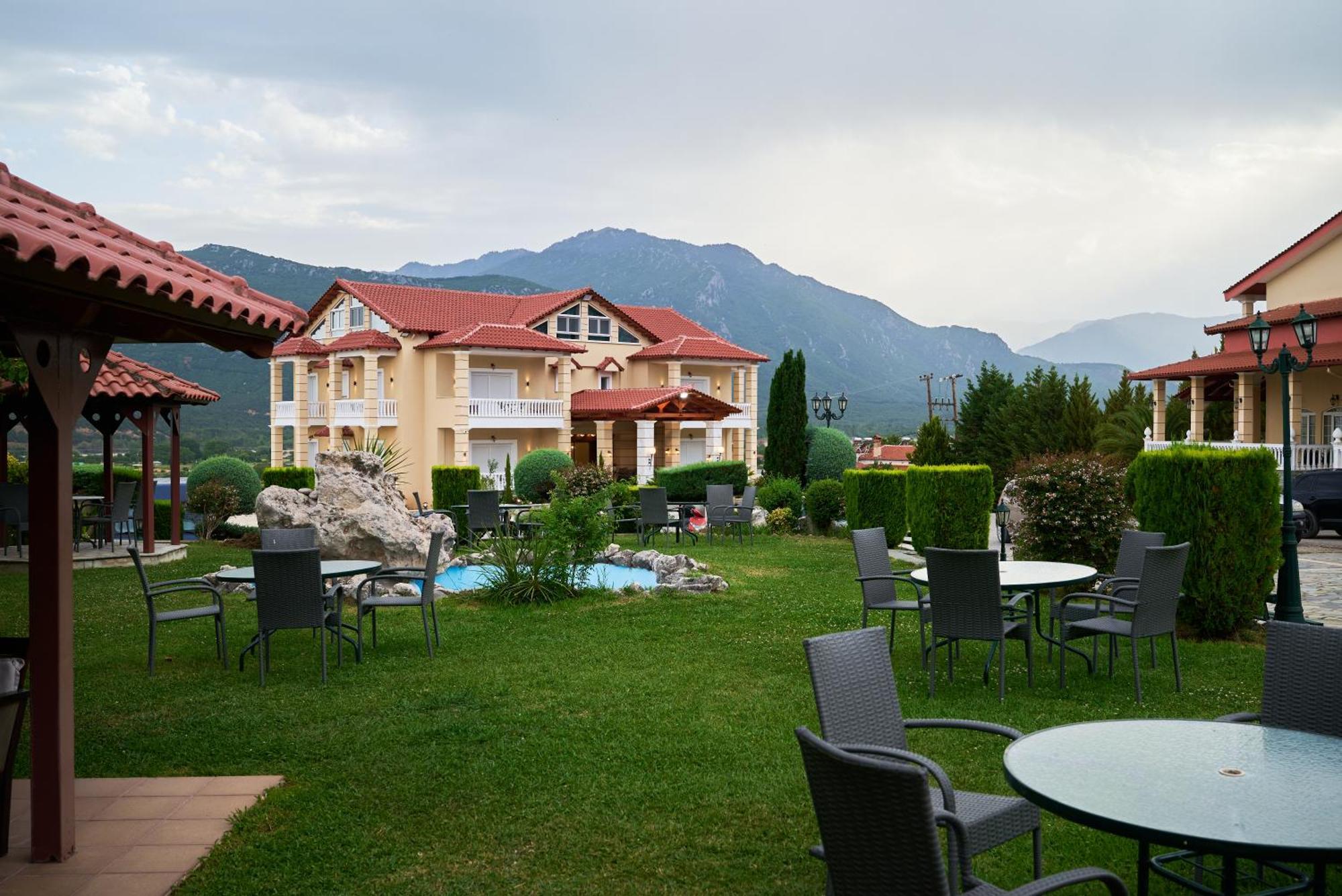 Famissi Suites 2 卡兰巴卡 外观 照片