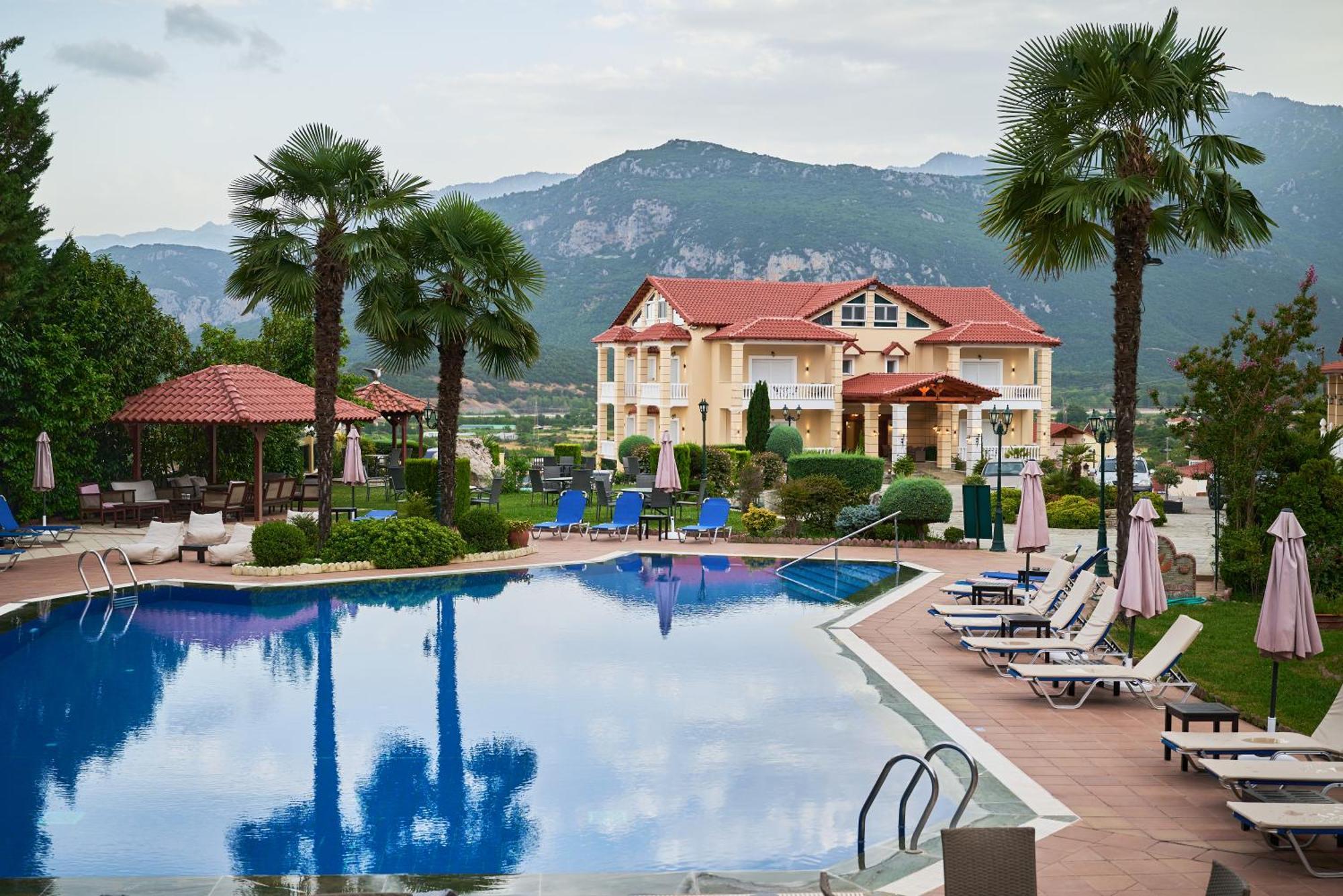 Famissi Suites 2 卡兰巴卡 外观 照片